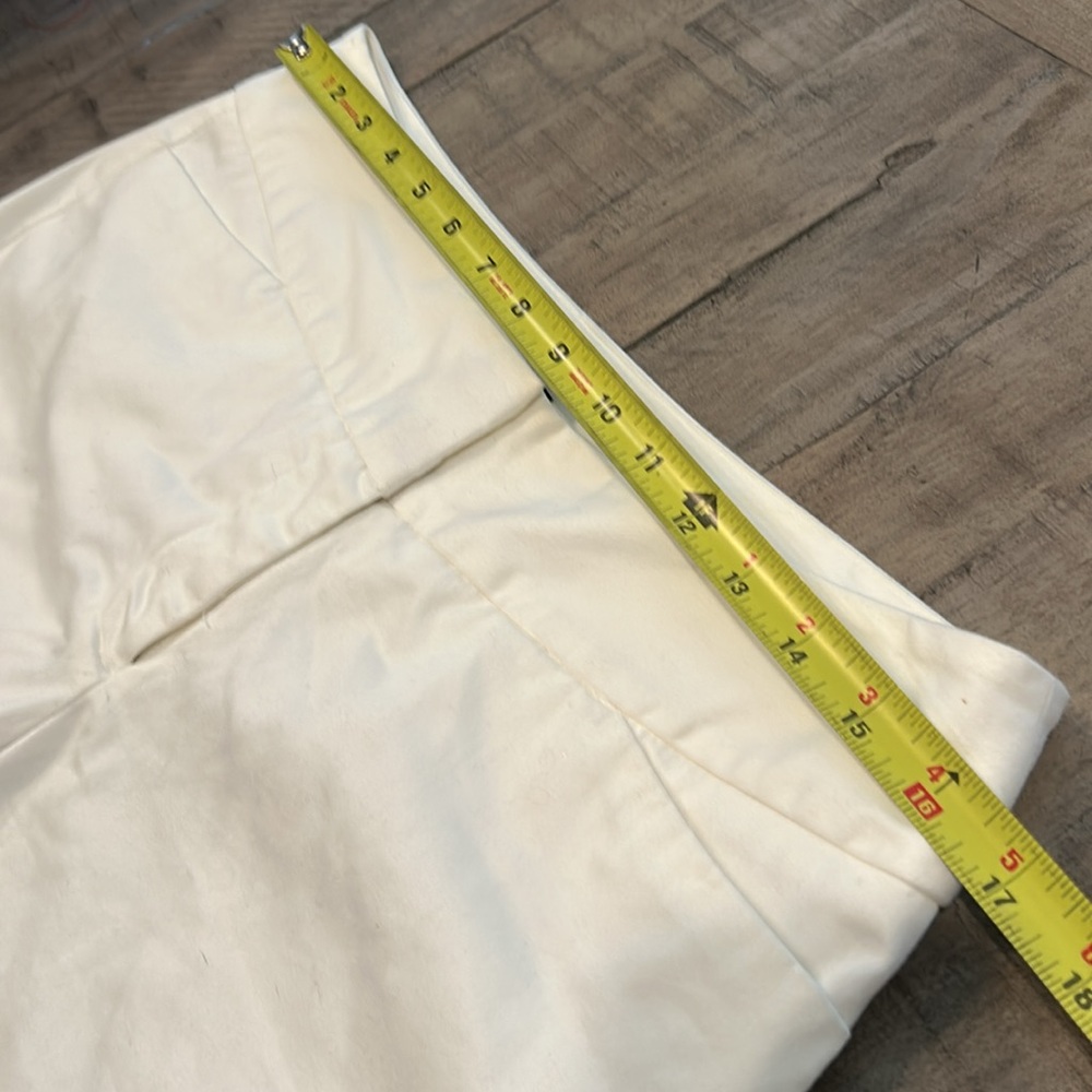 Worthington Modern Fit White Capris Comfortable and Versatile Women's Size 8 - Picture 10 of 10